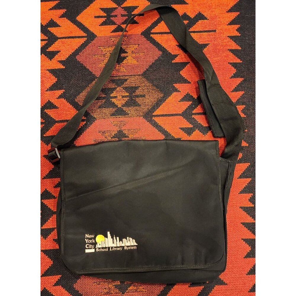 VINTAGE New York City School Library System Black Messenger Bag.  Cell holder